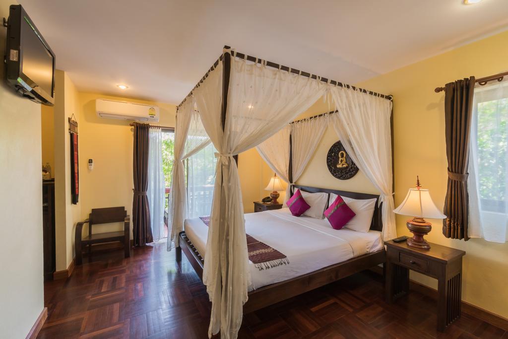 Coral Hotel Bangsaphan Bang Saphan Dış mekan fotoğraf