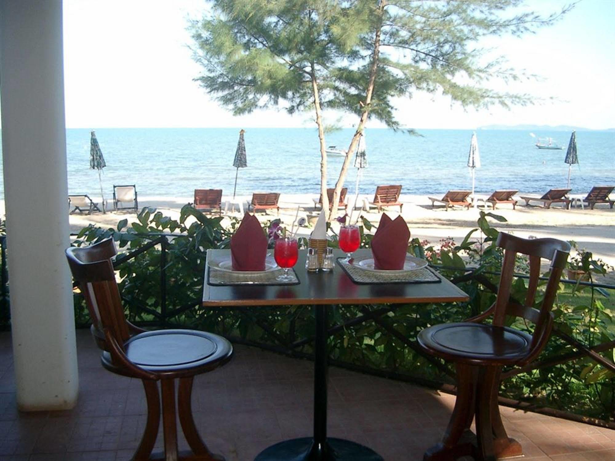 Coral Hotel Bangsaphan Bang Saphan Dış mekan fotoğraf