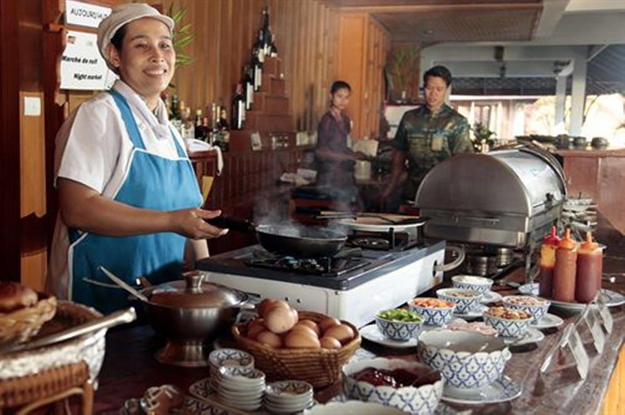 Coral Hotel Bangsaphan Bang Saphan Dış mekan fotoğraf