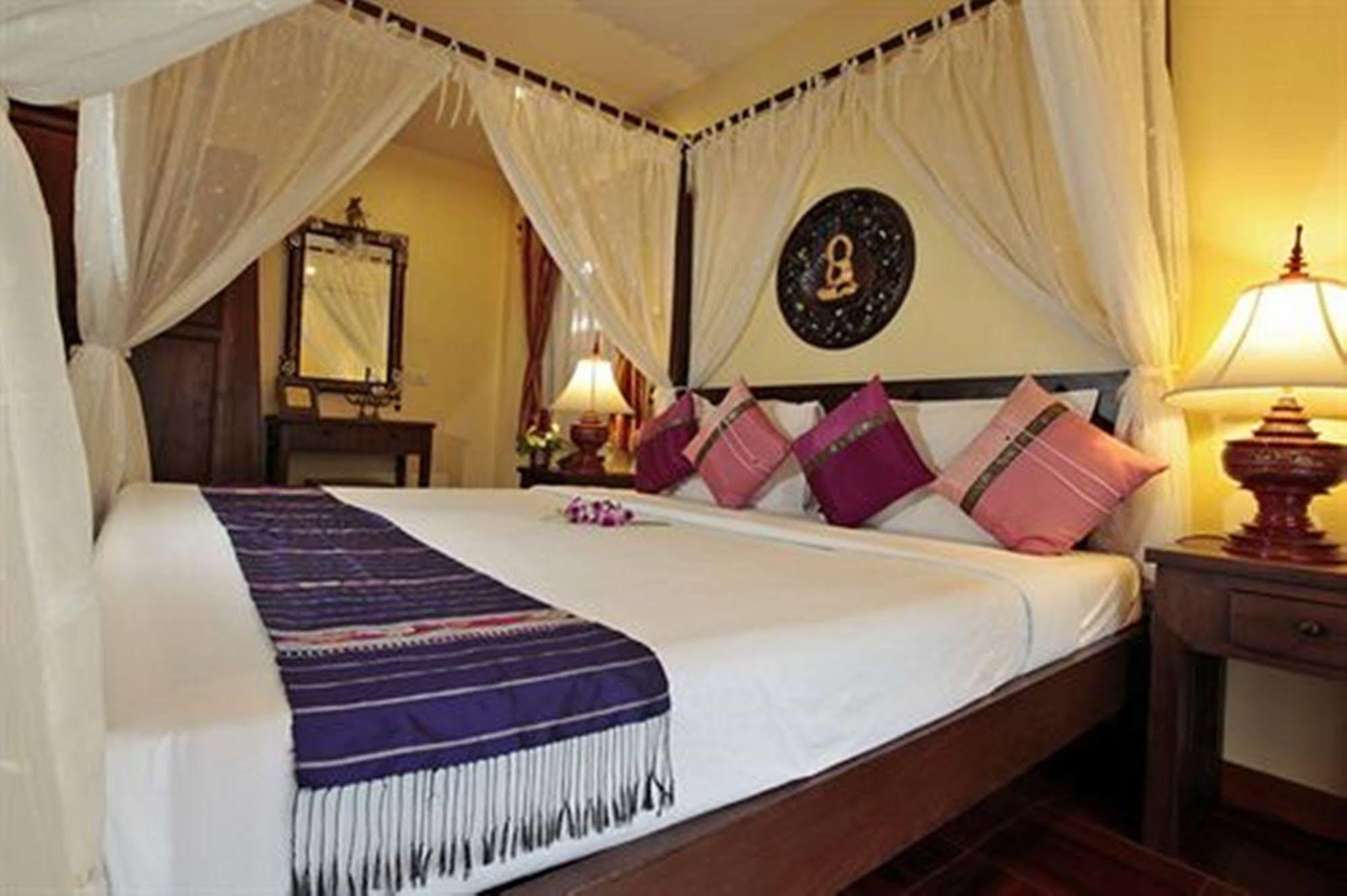 Coral Hotel Bangsaphan Bang Saphan Dış mekan fotoğraf